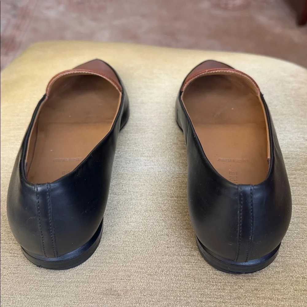 Everlane The Modern Point Loafers in a black and brown two-tone leather Size 7
